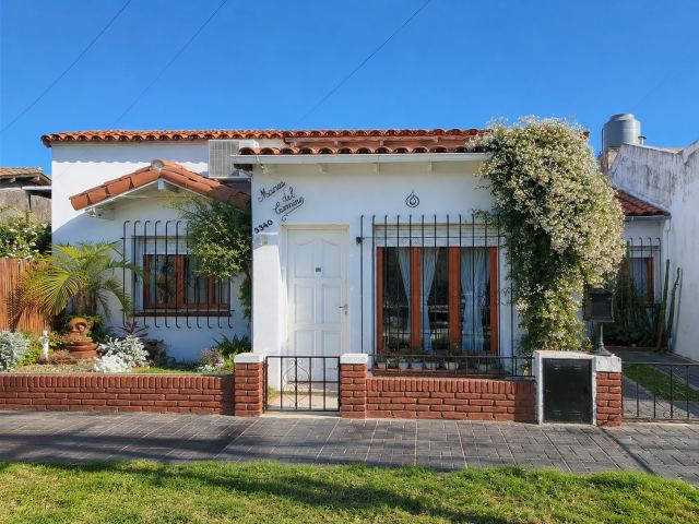 Francia 2940, Castelar - u$s 140.000.-