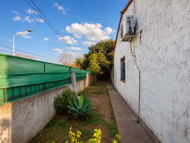 Ventura Bustos 3004, Castelar - foto 3