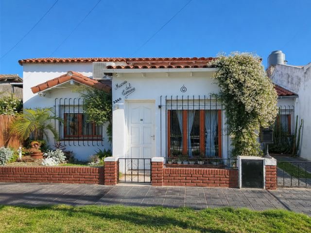 Francia 2940, Castelar - u$s 140.000.-